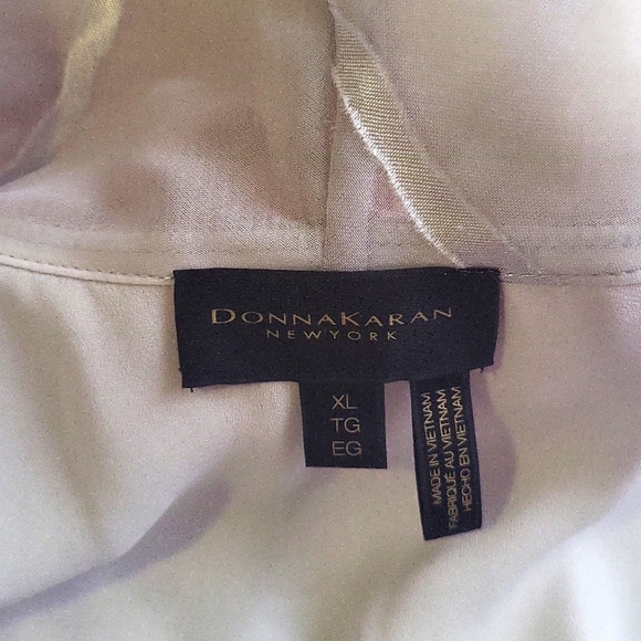 Amazing blouse - Picture 9 of 12